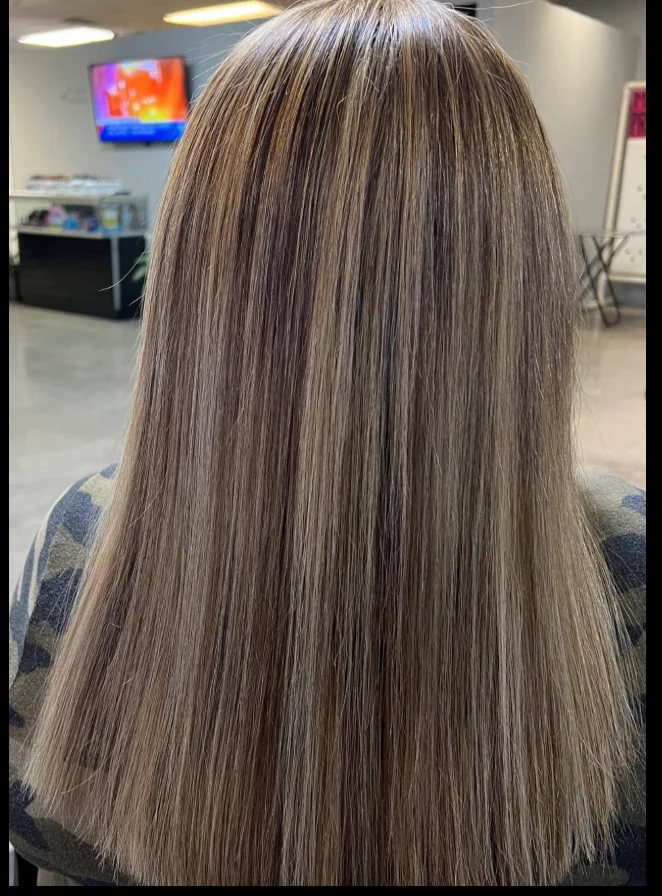 Dimensional hair highlights